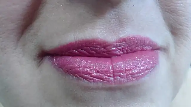 Kerly Doll online show from February 18, 2026, 1:18 pm