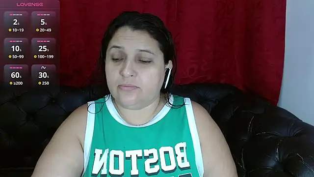 Kerly Doll online show from May 13, 2026, 10:12 am
