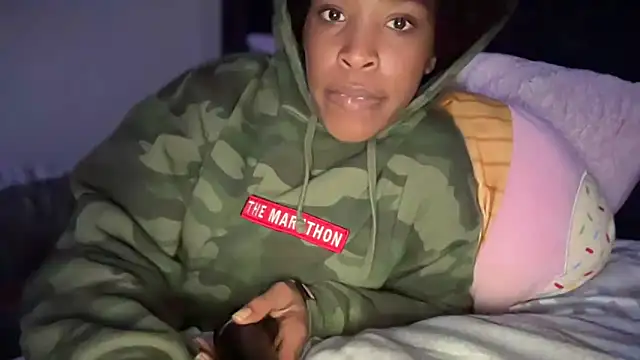 Cum2Charm online show from February 5, 2026, 3:55 am