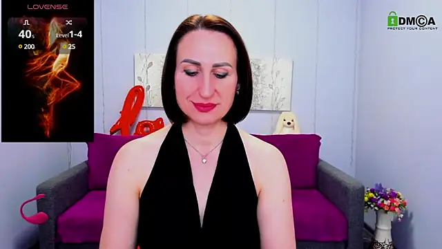 Nia Smithh online show from March 12, 2025, 1:08 pm