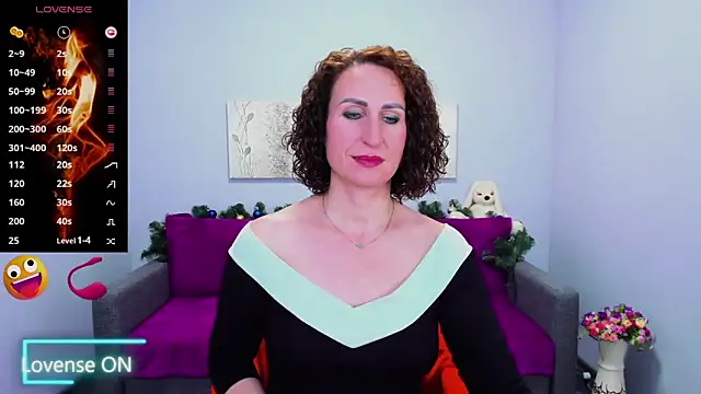 Nia Smithh online show from December 18, 2025, 2:01 pm