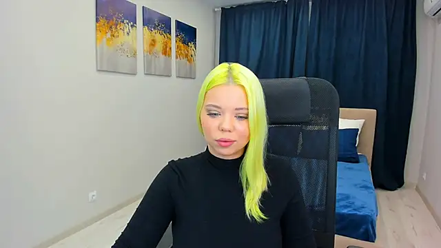 Snapshot of EnergyBunny_1 chatting on January 19, 2025, 10:39 pm EnergyBunny 1 online show from January 19, 2025, 10:39 pm