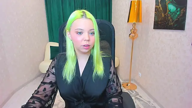 Snapshot of EnergyBunny_1 chatting on February 5, 2025, 5:20 pm EnergyBunny 1 online show from February 5, 2025, 5:20 pm