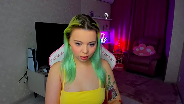 Snapshot of EnergyBunny_1 chatting on November 17, 2025, 7:19 pm EnergyBunny 1 online show from November 17, 2025, 7:19 pm