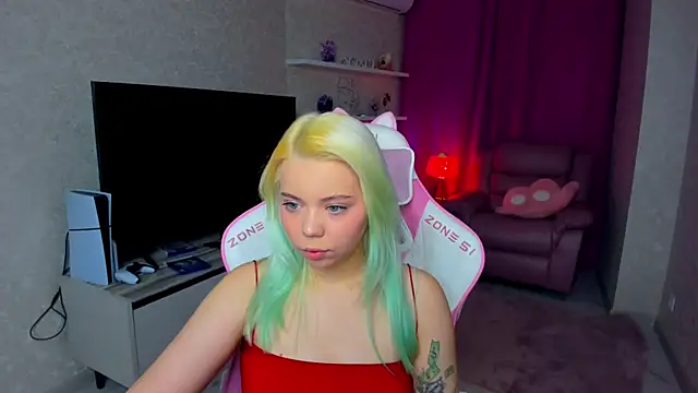 Snapshot of EnergyBunny_1 chatting on November 24, 2025, 7:13 pm EnergyBunny 1 online show from November 24, 2025, 7:13 pm