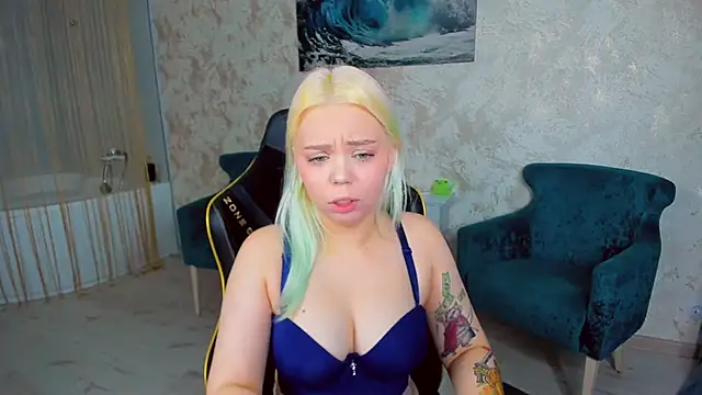 Snapshot of EnergyBunny_1 chatting on November 30, 2025, 7:29 pm EnergyBunny 1 online show from November 30, 2025, 7:29 pm