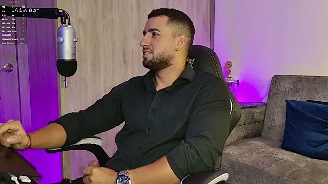 Snapshot of mr_david_cox chatting on February 16, 2025, 1:16 pm mr david cox online show from February 16, 2025, 1:16 pm