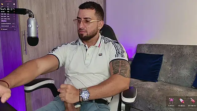 Snapshot of mr_david_cox chatting on March 5, 2025, 12:55 pm mr david cox online show from March 5, 2025, 12:55 pm