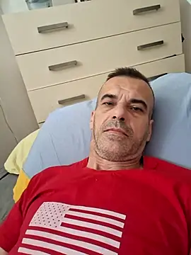 Snapshot of ionel12 chatting on July 8, 2026, 9:14 am ionel12 online show from July 8, 2026, 9:14 am