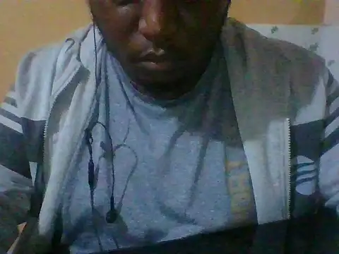 honeyswit online show from November 6, 2025, 11:37 pm