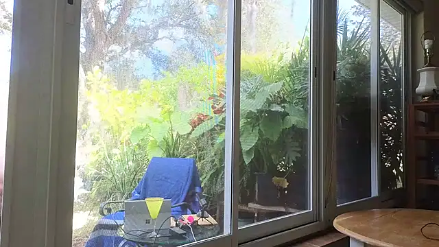 Snapshot of eliberator1777 chatting on February 12, 2025, 5:58 pm eliberator1777 online show from February 12, 2025, 5:58 pm