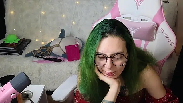 Ginger Stay online show from January 14, 2026, 10:10 am