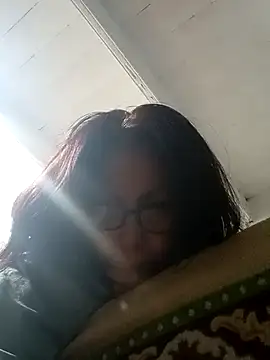 Anypink online show from November 27, 2025, 4:36 am