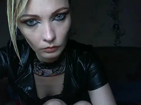 Snapshot of WildMissNiks chatting on June 29, 2026, 7:03 am WildMissNiks online show from June 29, 2026, 7:03 am
