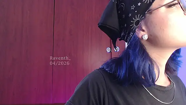 Snapshot of Raventh_ chatting on April 22, 2026, 2:40 pm Raventh online show from April 22, 2026, 2:40 pm
