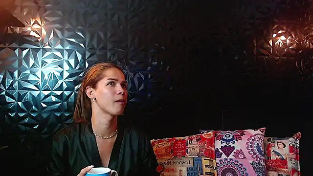 PINK  LOLA1 online show from November 15, 2025, 11:10 pm