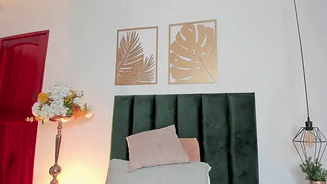 Snapshot of Christy_Sea chatting on January 16, 2025, 6:16 pm Christy Sea online show from January 16, 2025, 6:16 pm