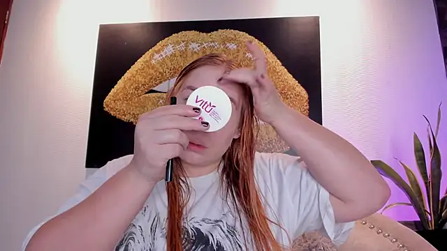 hannamartinn online show from October 27, 2025, 3:38 pm