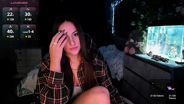 Selbi Paine online show from December 4, 2025, 2:43 am