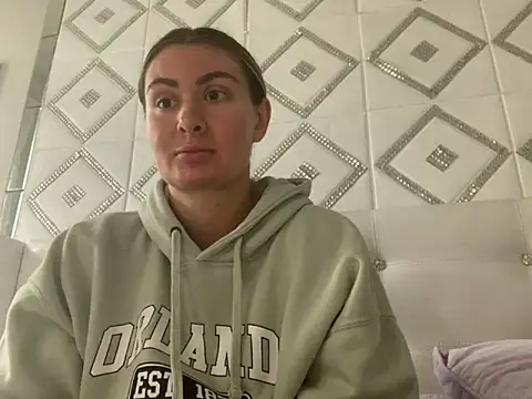 Snapshot of Alyssa_rhoades chatting on January 26, 2025, 8:13 pm Alyssa rhoades online show from January 26, 2025, 8:13 pm