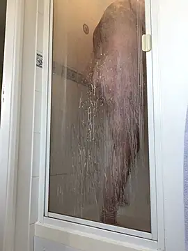 Snapshot of Free2cum4u chatting on March 9, 2025, 11:14 am Free2cum4u online show from March 9, 2025, 11:14 am