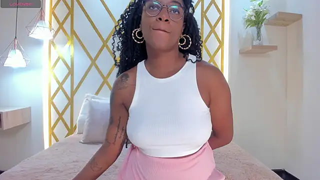 Snapshot of maryevans_ chatting on November 8, 2025, 12:49 pm maryevans online show from November 8, 2025, 12:49 pm