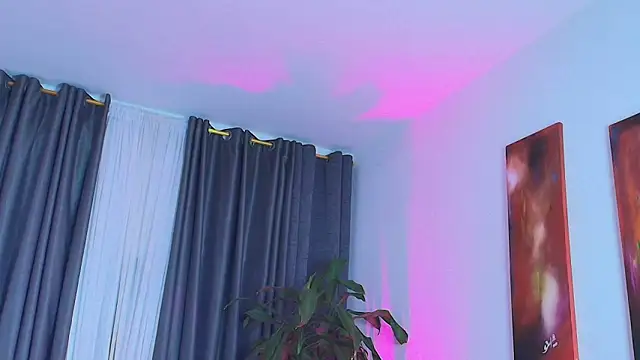 Aliciawonderxx online show from April 26, 2026, 12:08 am