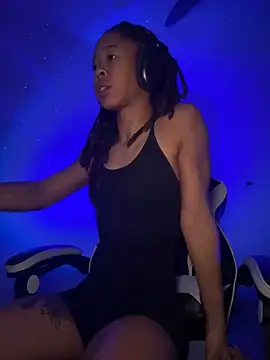 Snapshot of thebrattygoddess chatting on December 7, 2024, 11:07 am thebrattygoddess online show from December 7, 2024, 11:07 am