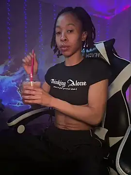 Snapshot of thebrattygoddess chatting on March 15, 2025, 12:04 am thebrattygoddess online show from March 15, 2025, 12:04 am