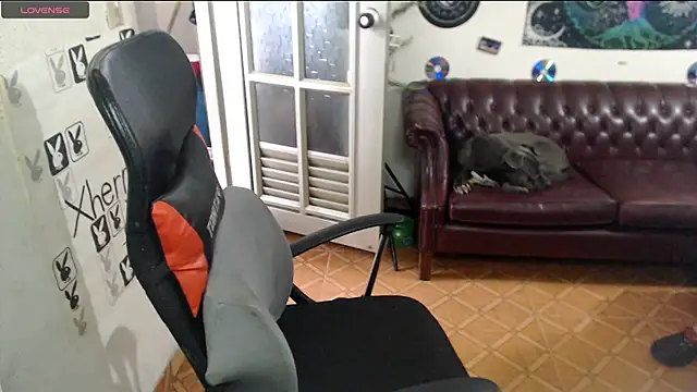 Snapshot of xherry_horny chatting on March 19, 2025, 3:40 pm xherry horny online show from March 19, 2025, 3:40 pm