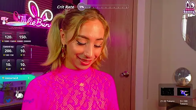 Snapshot of Littlebunny21 chatting on June 30, 2026, 8:21 pm Littlebunny21 online show from June 30, 2026, 8:21 pm