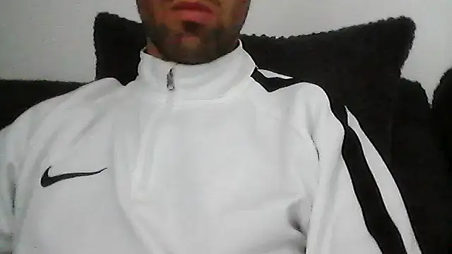 Snapshot of juju156111 chatting on September 10, 2025, 9:42 am juju156111 online show from September 10, 2025, 9:42 am