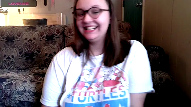 ZeTurtleMaster online show from December 23, 2024, 7:20 pm