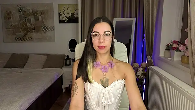 Snapshot of silver_eve chatting on October 7, 2025, 12:46 pm silver eve online show from October 7, 2025, 12:46 pm