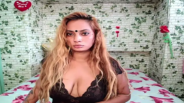 sexyindianchic online show from September 30, 2025, 12:54 pm
