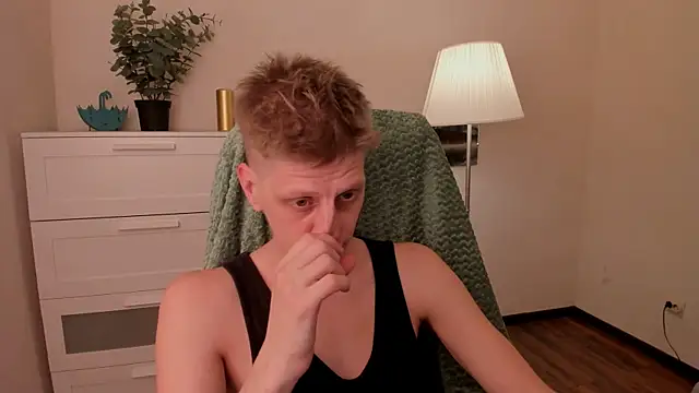 Snapshot of slim_andy chatting on November 9, 2025, 8:18 pm slim andy online show from November 9, 2025, 8:18 pm