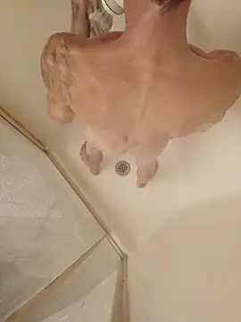 Snapshot of justinewe69 chatting on September 8, 2025, 11:04 pm justinewe69 online show from September 8, 2025, 11:04 pm