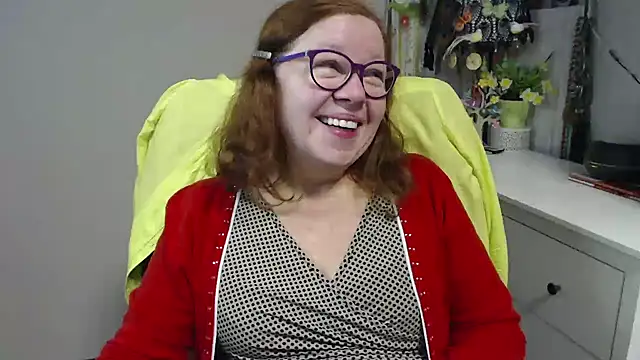 Adelewildx online show from December 4, 2025, 4:22 am