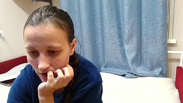 Snapshot of alisacucumber chatting on October 26, 2025, 4:57 pm alisacucumber online show from October 26, 2025, 4:57 pm