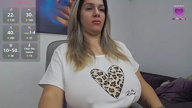 Snapshot of NattyBoobs chatting on October 28, 2025, 9:02 am NattyBoobs online show from October 28, 2025, 9:02 am