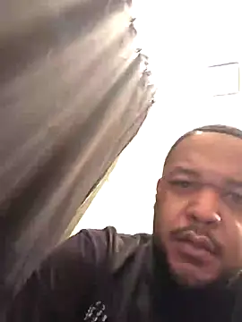 Snapshot of Oakcliffjacker chatting on October 5, 2025, 11:41 am Oakcliffjacker online show from October 5, 2025, 11:41 am