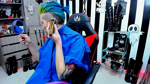 Snapshot of Mistress_Yelena chatting on December 22, 2024, 11:20 pm Mistress Yelena online show from December 22, 2024, 11:20 pm