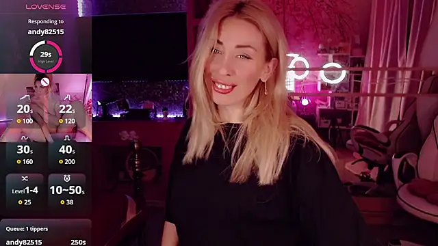 AnnieGOld  online show from October 4, 2025, 11:25 pm