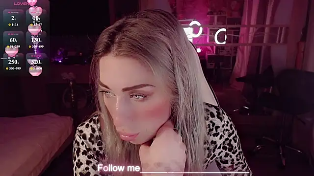 AnnieGOld  online show from March 28, 2026, 11:26 pm