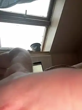 Snapshot of Chris-LE91 chatting on March 14, 2026, 6:19 am Chris-LE91 online show from March 14, 2026, 6:19 am