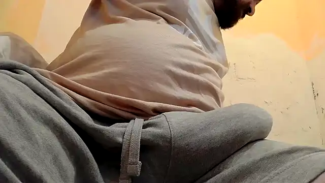 Snapshot of gae89tano chatting on October 26, 2025, 10:21 am gae89tano online show from October 26, 2025, 10:21 am