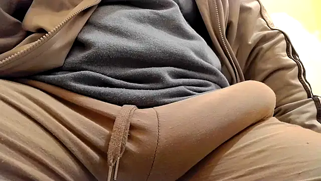 Snapshot of gae89tano chatting on November 17, 2025, 9:15 am gae89tano online show from November 17, 2025, 9:15 am