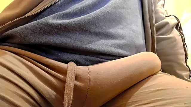 Snapshot of gae89tano chatting on November 17, 2025, 11:54 pm gae89tano online show from November 17, 2025, 11:54 pm