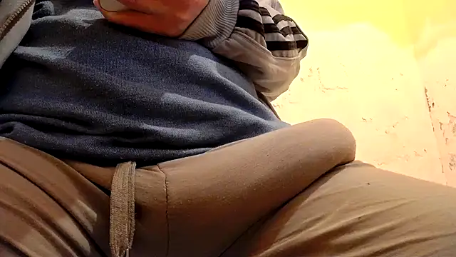 Snapshot of gae89tano chatting on November 19, 2025, 8:36 am gae89tano online show from November 19, 2025, 8:36 am