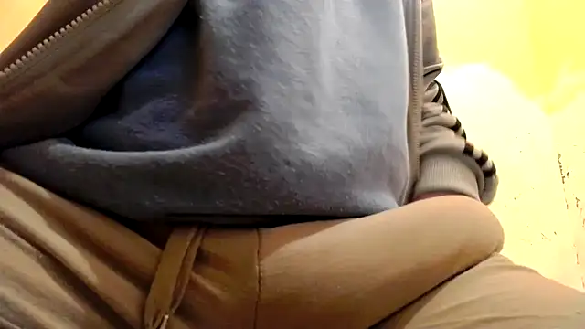 Snapshot of gae89tano chatting on November 22, 2025, 8:08 pm gae89tano online show from November 22, 2025, 8:08 pm